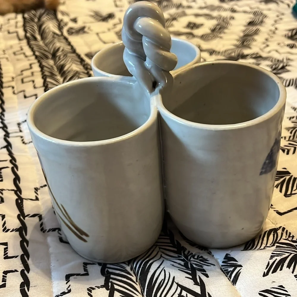 Three Cup Compartment Organizer